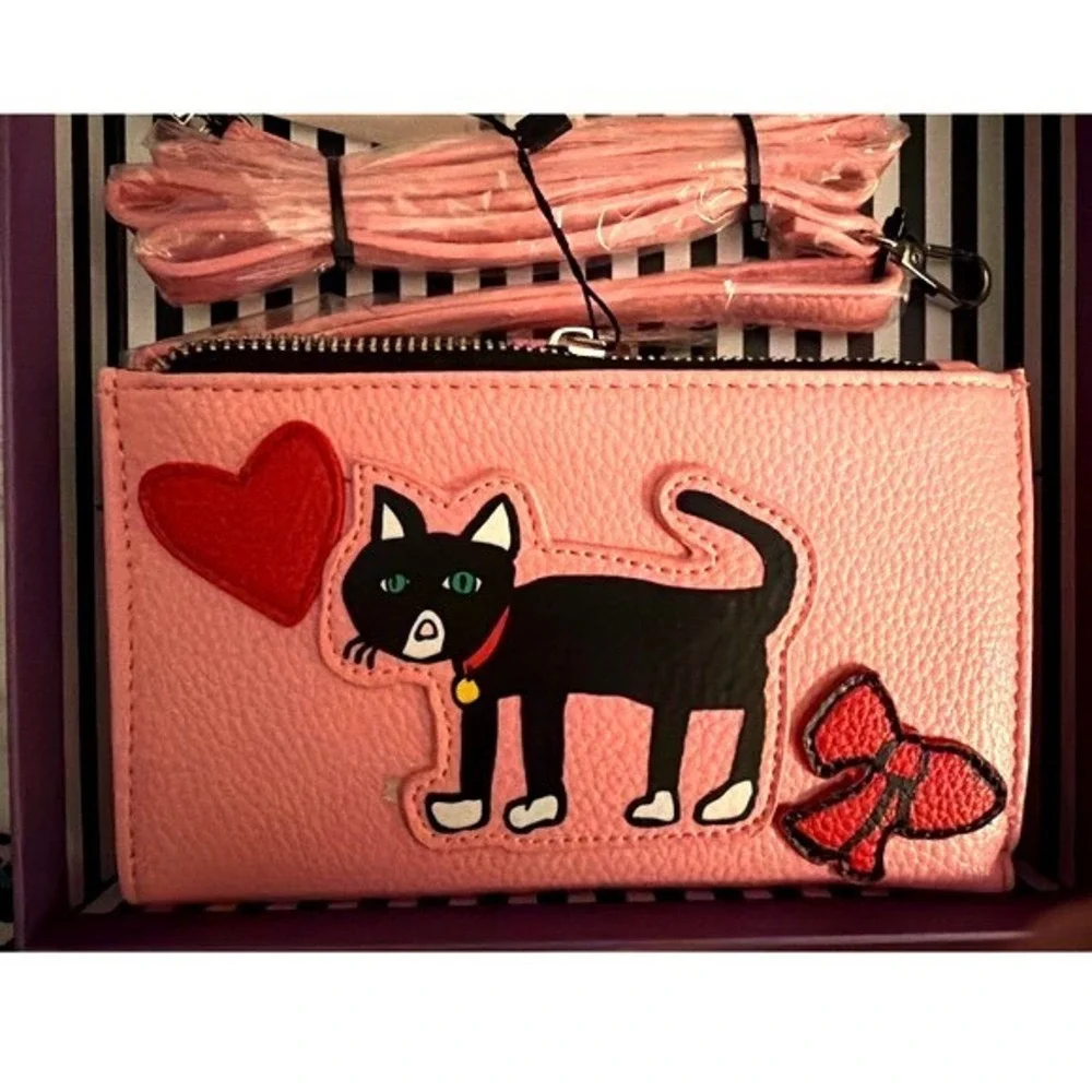 Marc Tetro Pink Black Cat Bow Heart Crossbody Wristlet Wallet Boxed